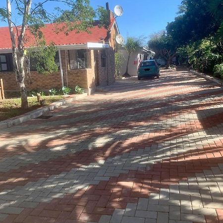 Cycad Stay Mthatha Dış mekan fotoğraf